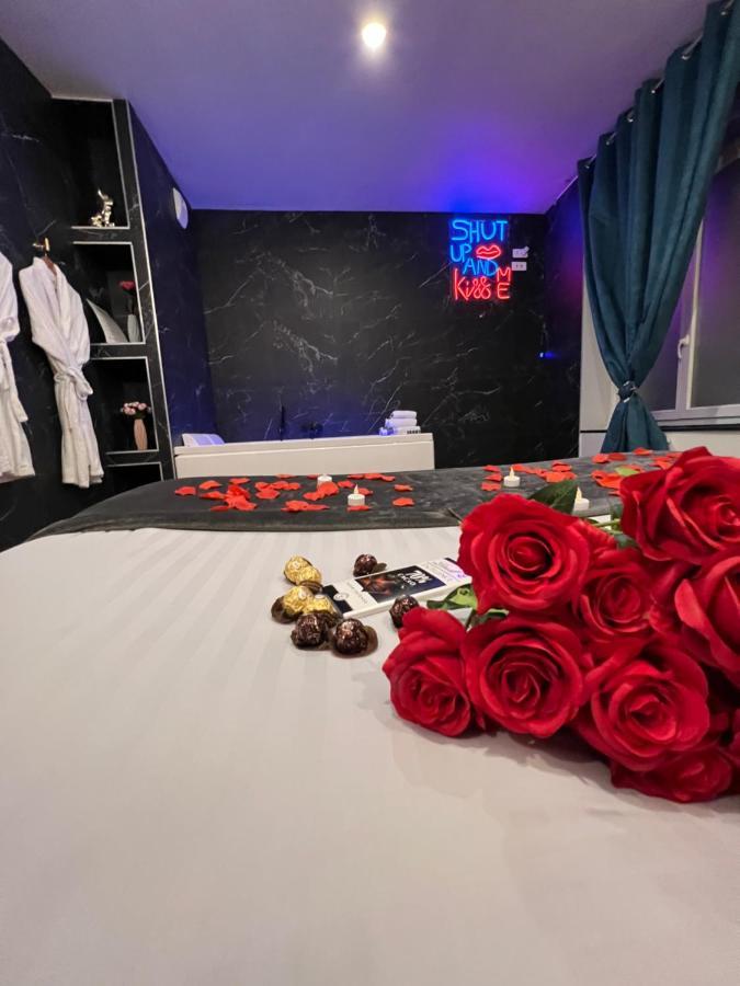 R.Suite Saint-Etienne  Ngoại thất bức ảnh